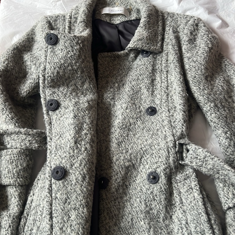 Tahari Wool blend warm coat